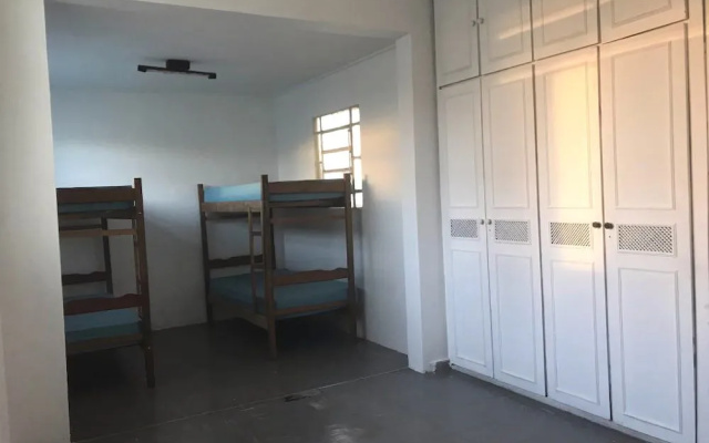 Wally's House Hostel