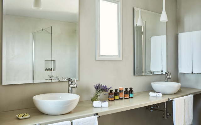 Yria Boutique Hotel & Spa
