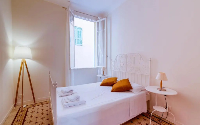 Apartment In The Heart Of Sanremo