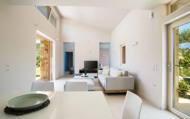 Three Stars Luxury Villas