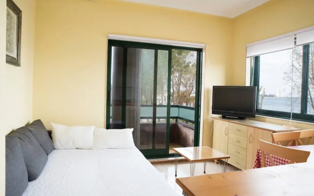 Centric Flat Unbeatable Area, Close to the Beach
