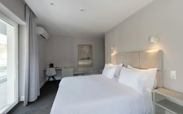Avenue Hill Hotel
