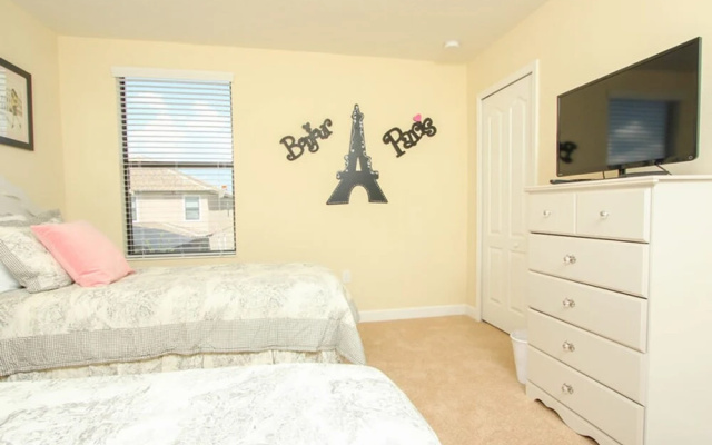 1433 Wexford Way