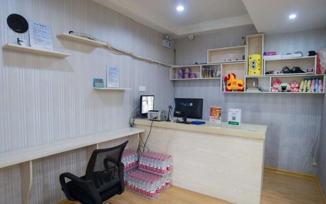 You Wo capsule Hostel