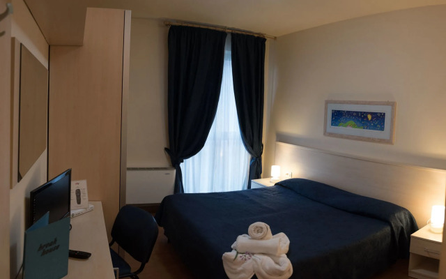 Отель Break House