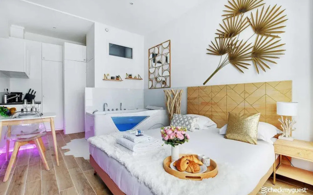 Magnificent Flat - 2br/6p - Champs Elysaes