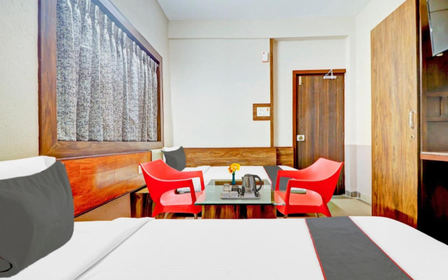 Hotel Green Nest Suites