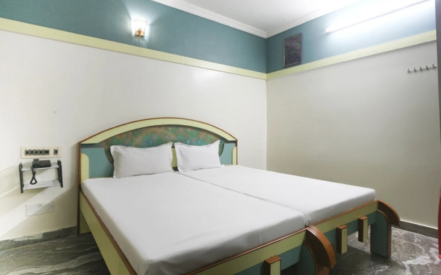 SPOT ON 60108 Hotel Le Palace