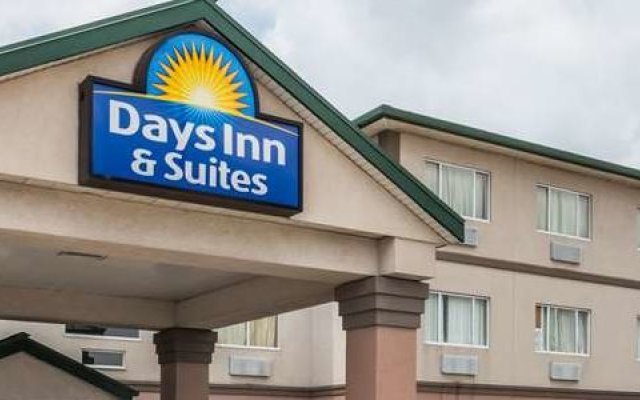Days Inn & Suites by Wyndham of Morris in Sheridan, United States of America from 107$, photos, reviews - zenhotels.com hotel front