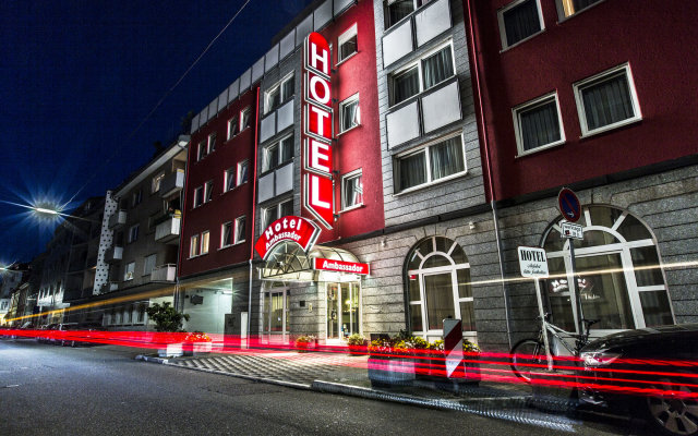 Отель Ambassador Германия, Карлсруэ - отзывы, цены и фото номеров - забронировать отель Ambassador онлайн вид на фасад