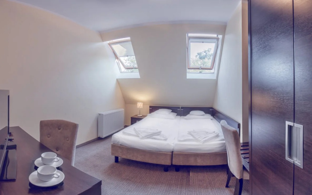 Hotel Niemcza SPA