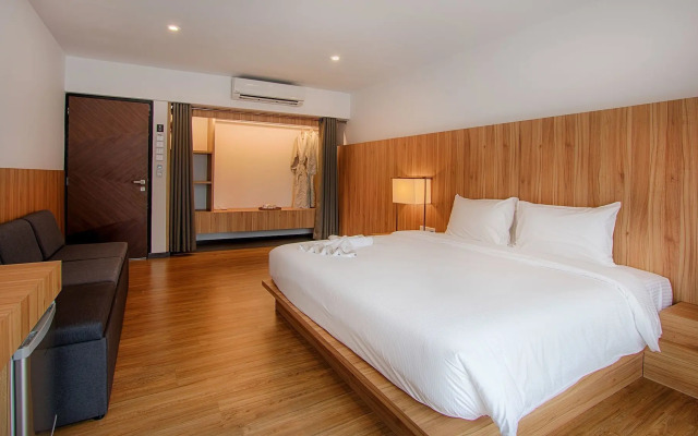 Lot 33 Boutique Hotel