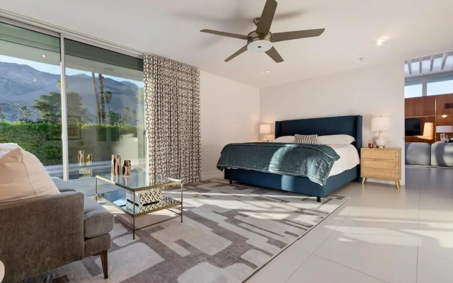 Indian Canyon Oasis in Palm Springs