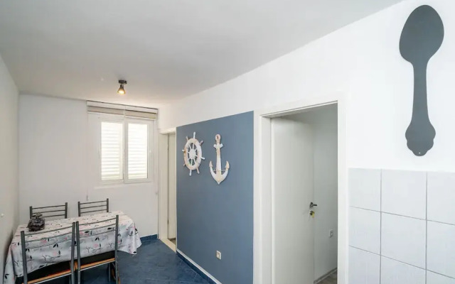 Apartment & Rooms Alan