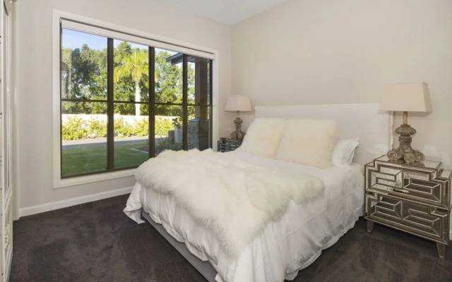 Hamptons ,  Sanctuary Cove