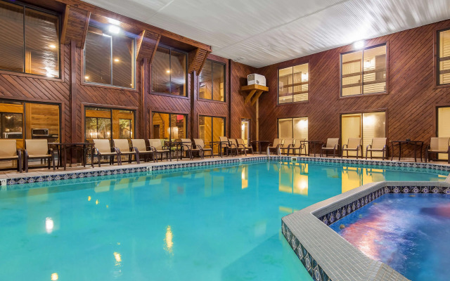 Best Western Plus Dockside Waterfront Inn