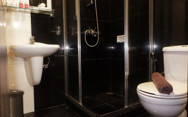 2BR Patria Park Apartment by Travelio