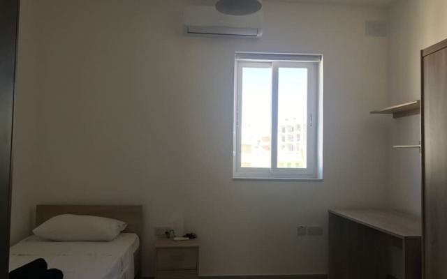 Отель 34 Holiday Suites St Paul's Мальта, Буджибба - отзывы, цены и фото номеров - забронировать отель 34 Holiday Suites St Paul's онлайн комната для гостей