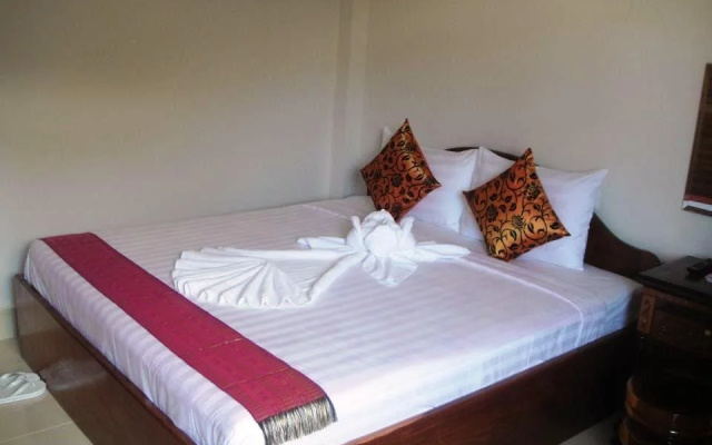 Reaksmey Krong Kep Guesthouse