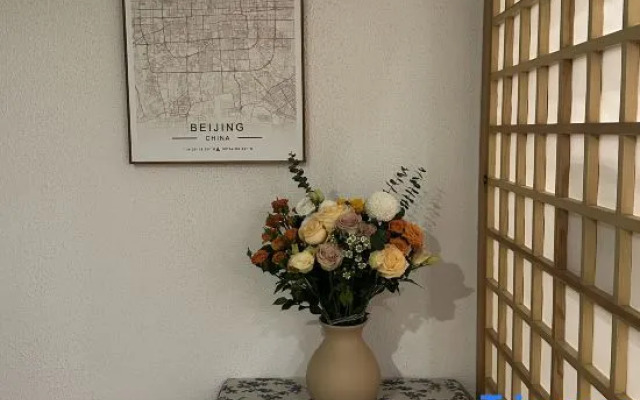 Wohkoon Traveling Sun Hostel (Beijing Drum Tower Shichahai Metro Station Store)