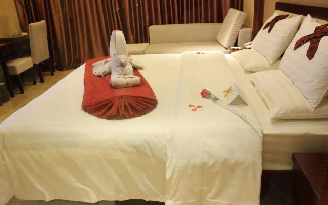 Minghu Hotel