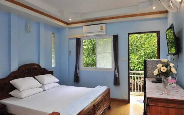 Baansuanrudee Resort