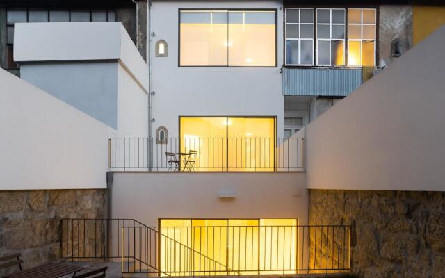 Апартаменты Oportolazaro Apartment вид на фасад