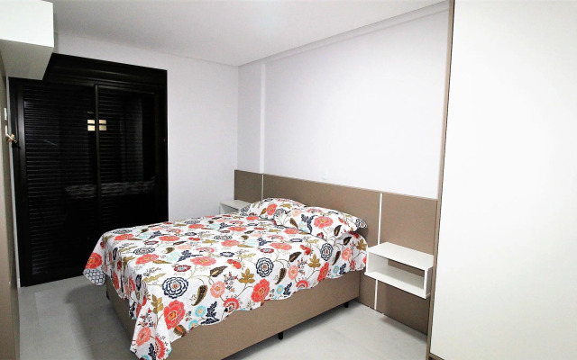 1086   Apartamento Térreo Com Jacuzzi No Centro De Bombinhas