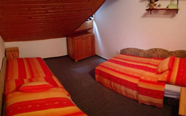 Schmidt apartment