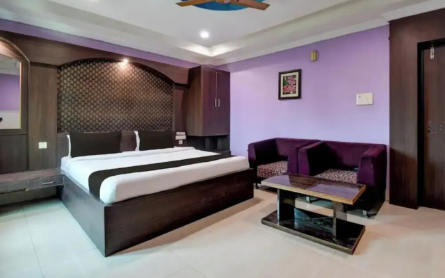 Goroomgo Hotel Park View Delhi