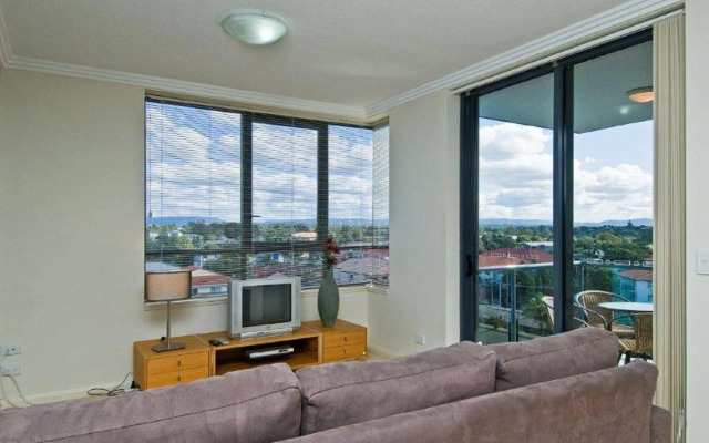 Aqualine Apartments on the Broadwater