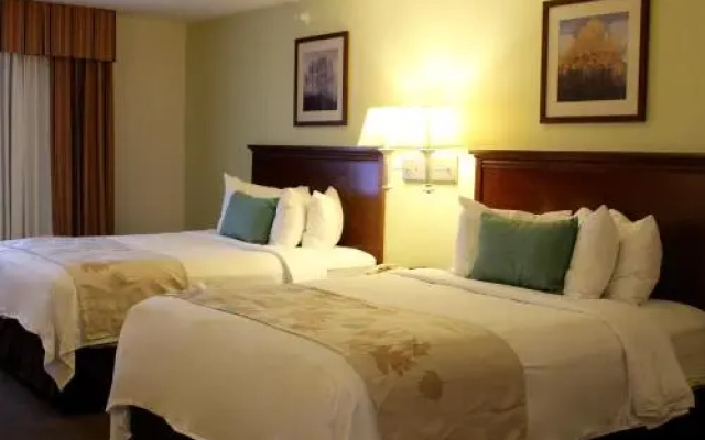 Hawthorn Suites by Wyndham Madison Fitchburg