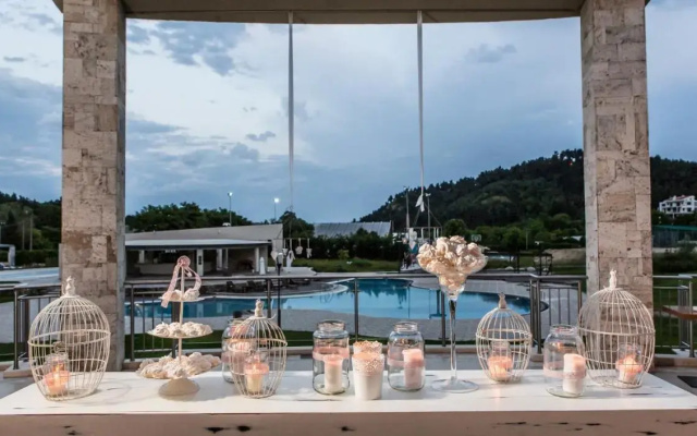 Elpida Resort & Spa