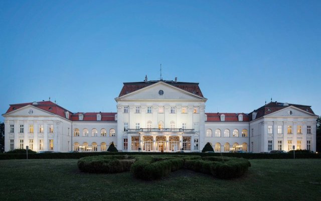Austria Trend Hotel Schloss Wilhelminenberg in Vienna, Austria from 136$, photos, reviews - zenhotels.com hotel front