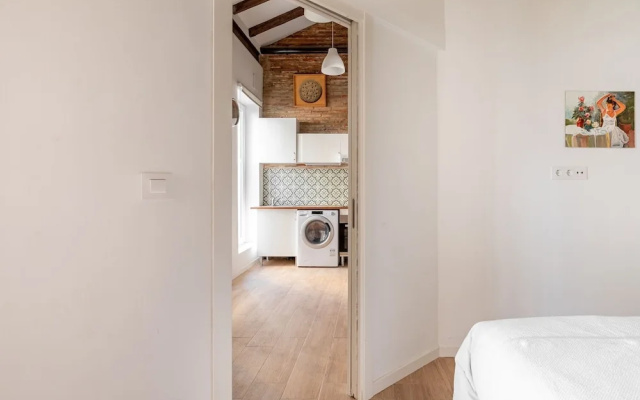 Elegant Holiday Home in Valencia near Sea Beach