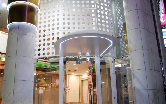 Ginza International Hotel вид на фасад