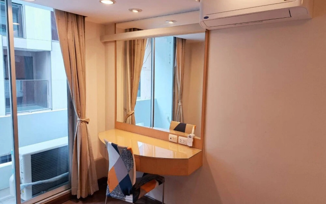 6D - 3 Bedroom Downtown Apartment With Shared Pool