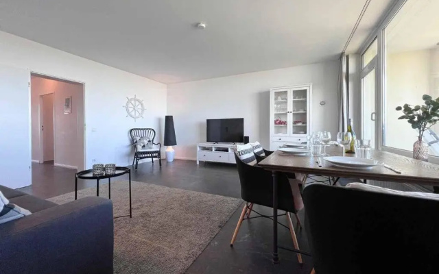 Ferienwohnung-86-mit-Panorama-Meerblick-im-Strandhochhaus-Doese
