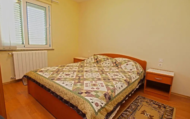 Apartment 1094