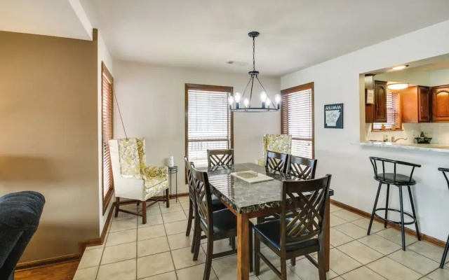 5 Mi to Casino: Waterfront Condo in Hot Springs!