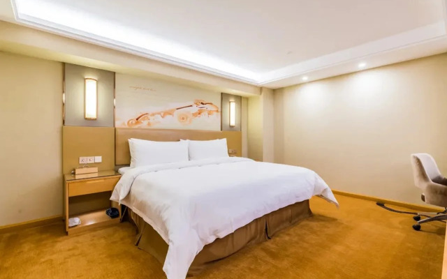 Vienna International Hotel ( Shunde Jun'anBiguiyuan Golf Club）