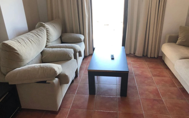 Nice Apartment With Wifi and Parking Space
