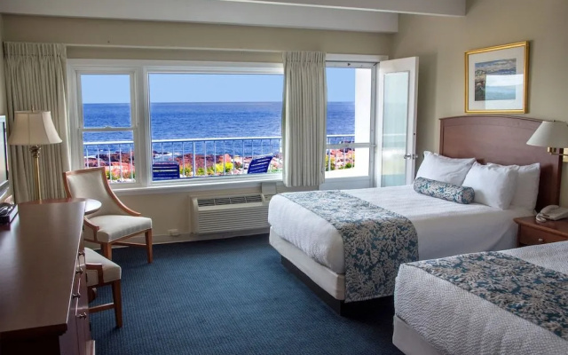 Atlantis Oceanfront Inn