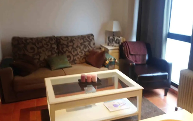 Modern, Occupancy 2/4 People, Parking, Wifi