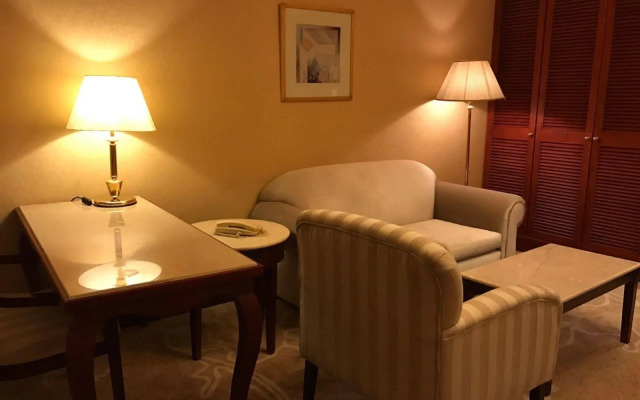 Kingwing Hotel