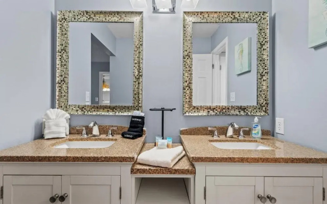 Edgewater Golf Villa 956