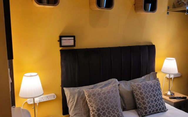 The Residence - NO 8