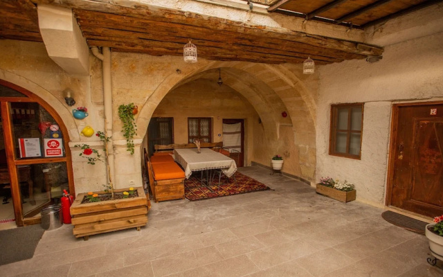 Cappa Rossa Cave Hotel