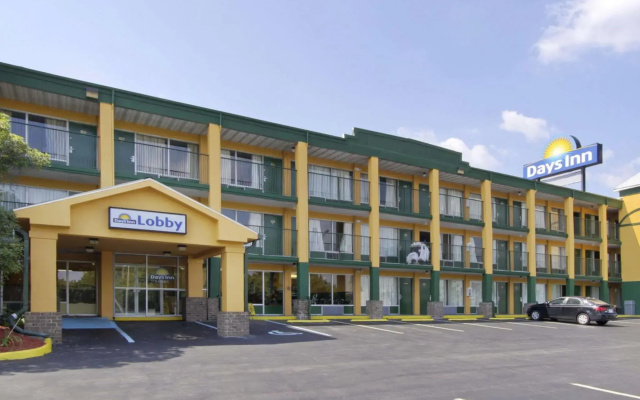 Days Inn Roanoke Civic Center
