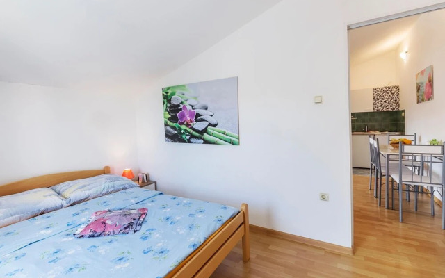 Awesome Apartment in Fazana With Wifi and 1 Bedrooms